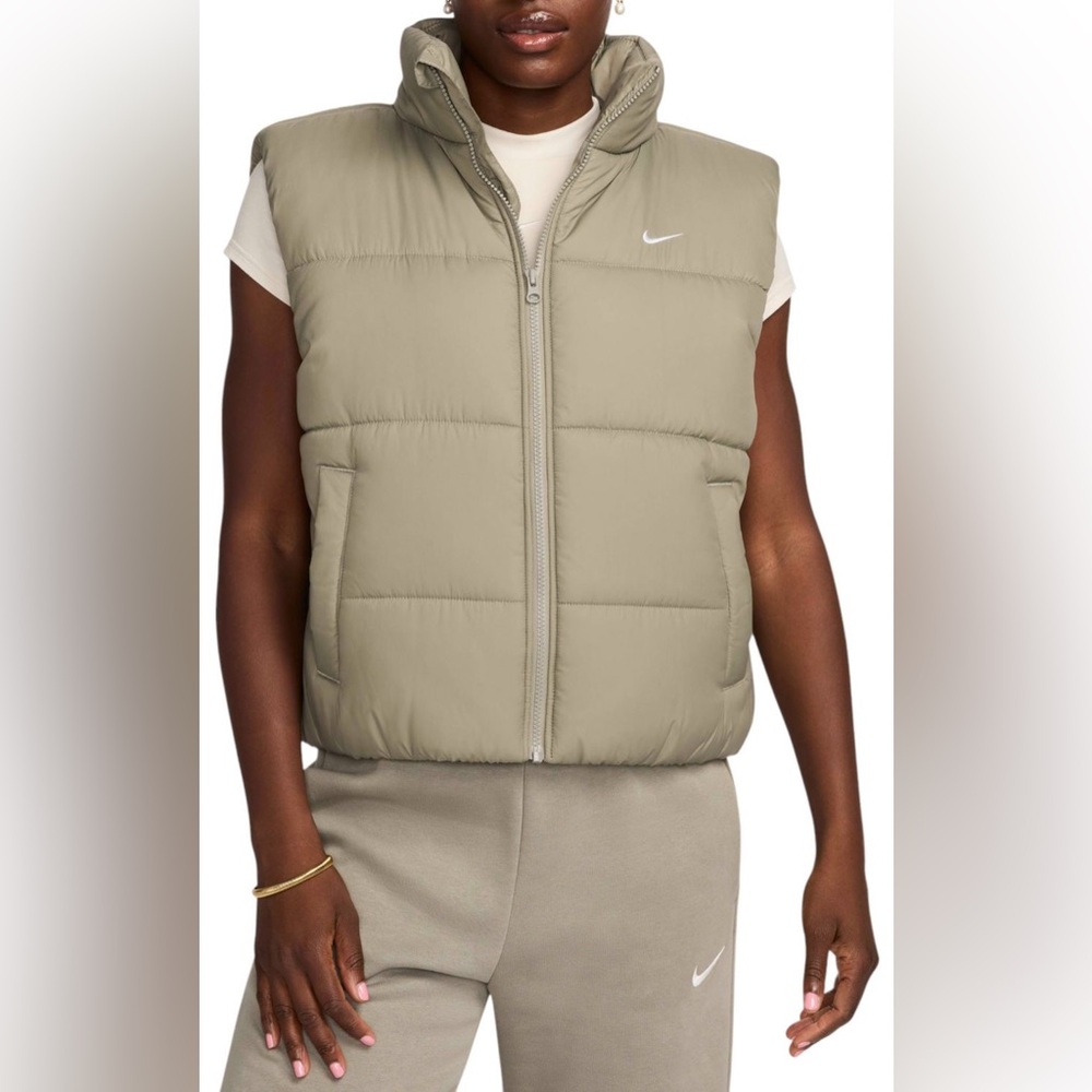 Brand New Nike Sportswear Classic Puffer Therma-FIT Loose Vest